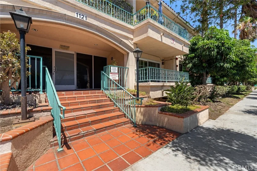 1121 Obispo Avenue #108 photo 20