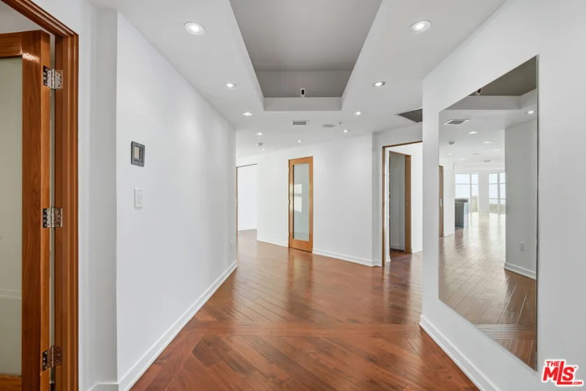 13700 Marina Pointe Drive #1903 photo 23