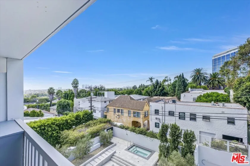 999 N Doheny Drive #312 photo 17