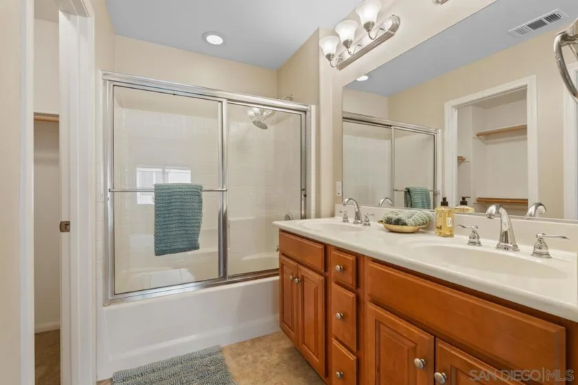 1305 Isabella Way photo 22