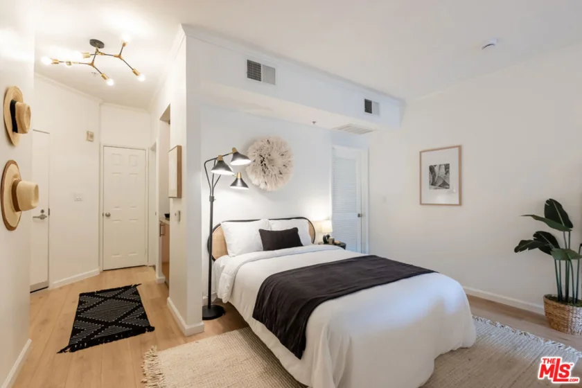 620 S Gramercy Place #123 photo 1
