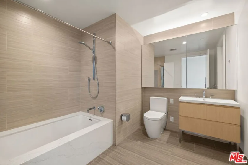 877 Francisco Street #1811 photo 9
