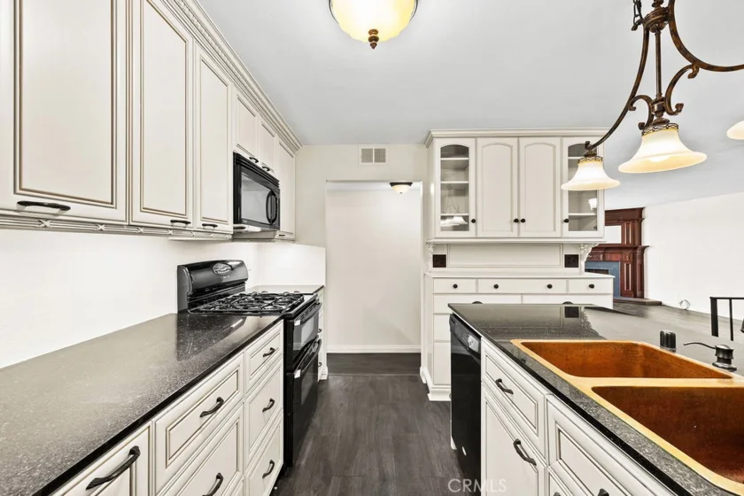 2501 S El Camino Real #206 photo 8