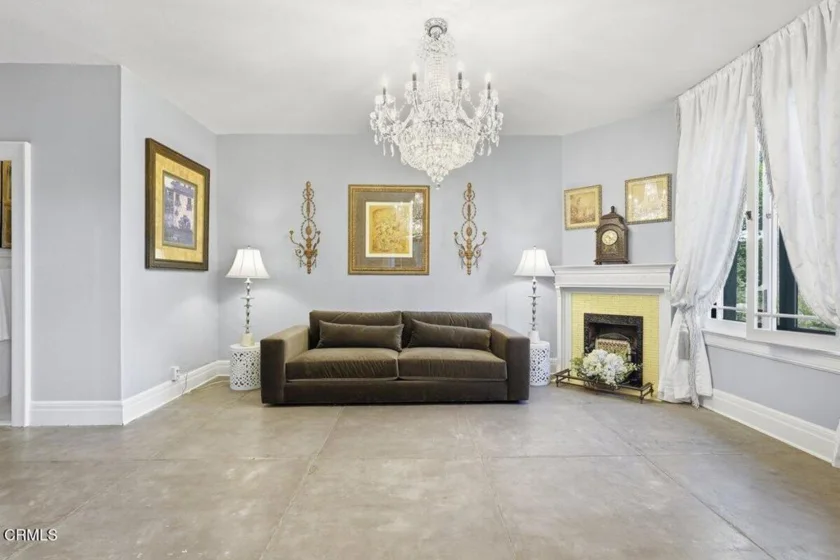 99 S Raymond Avenue #206 photo 4