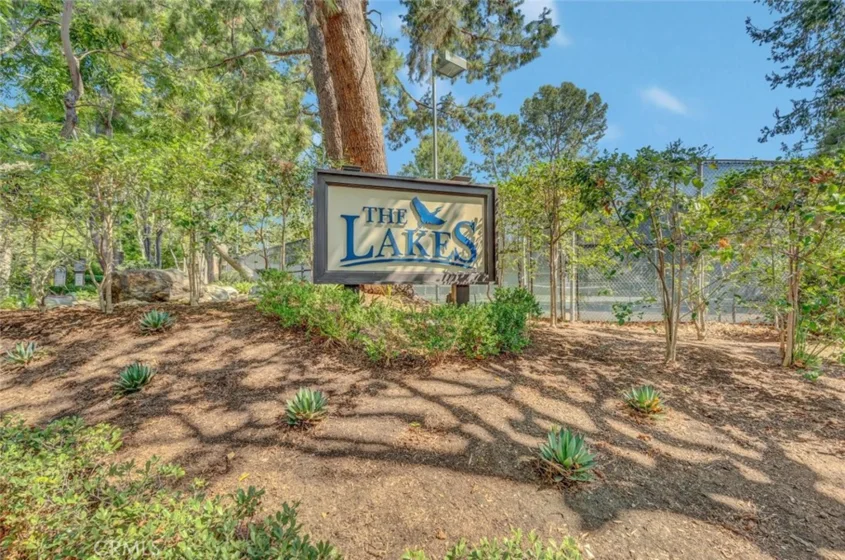 247 Pineview photo 1