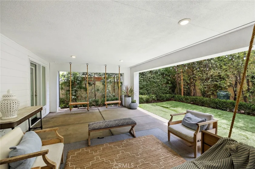 2046 Doheny Way photo 39