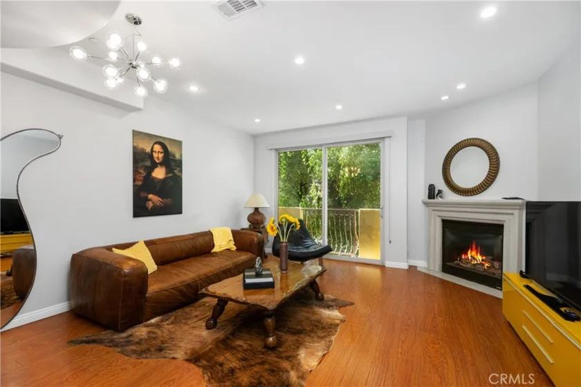 5303 Satsuma Avenue #103 photo 1