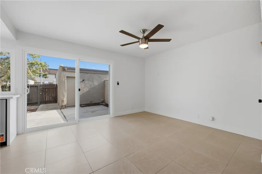 8164 Laguna Court photo 9