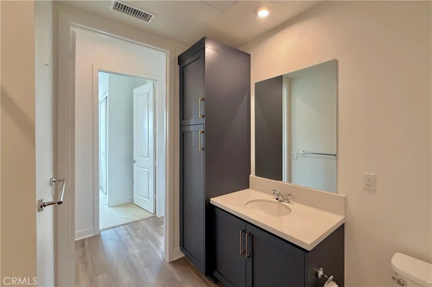 1130 S Urbana photo 23