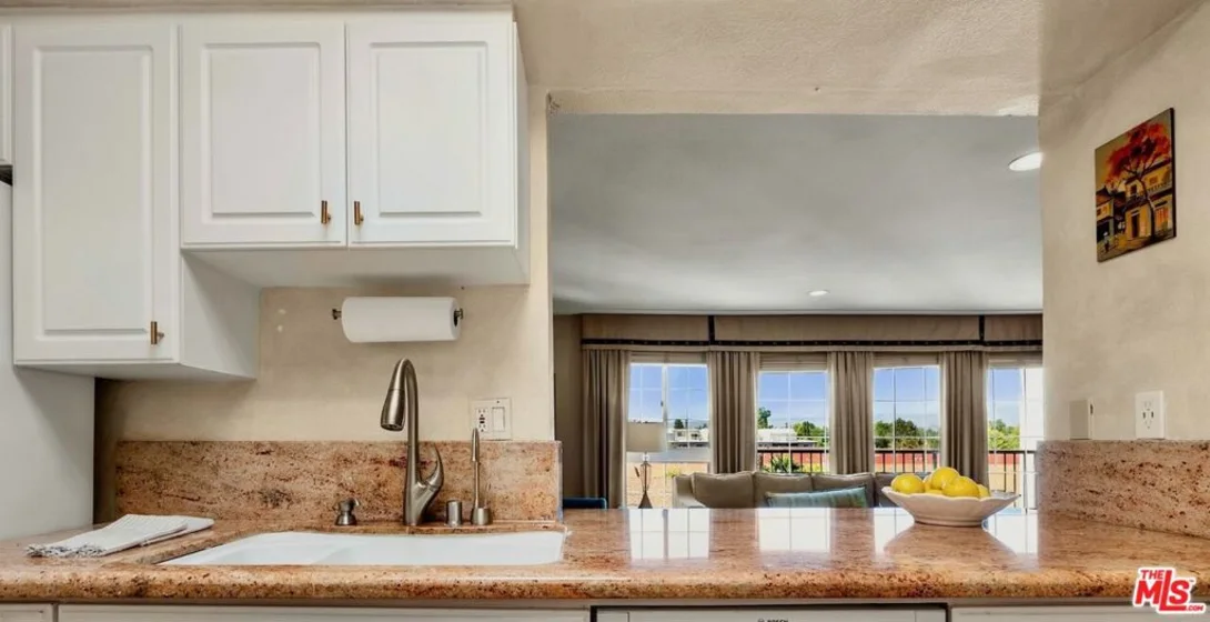 5050 Coldwater Canyon Avenue #PH1 photo 28