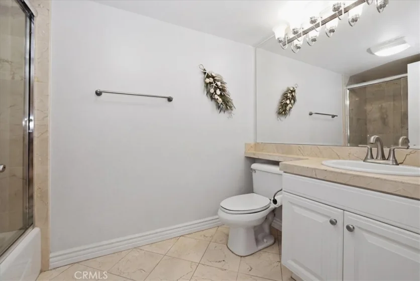 1000 E Ocean #402 photo 14