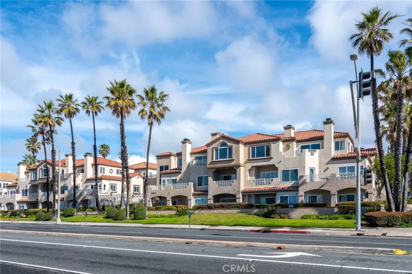 900 Pacific Coast Highway #308 photo 1