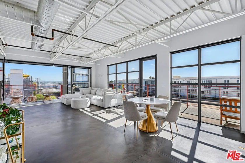 4141 Glencoe Avenue #511 photo 1