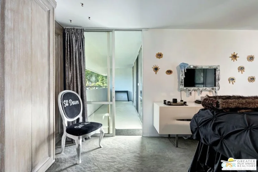 848 N Kings Road #102 photo 22