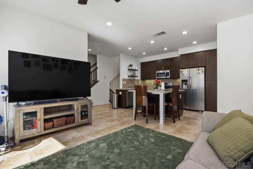 2230 Indus Way photo 10