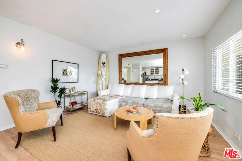 445 Washington Boulevard #10 photo 6