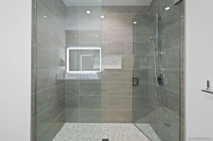 2604 5th Avenue #406 photo 48