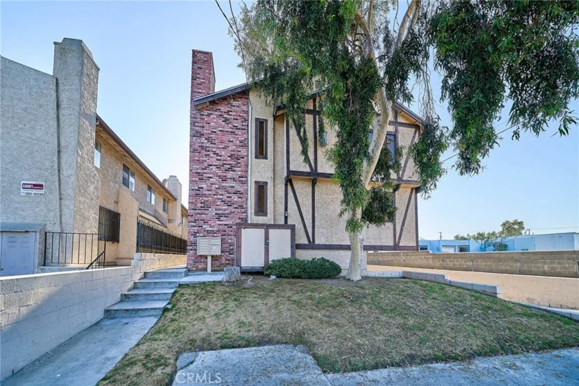 1417 S Marguerita Avenue #10 photo 43