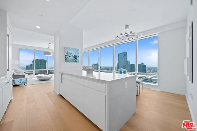 877 Francisco Street #2309 photo 30