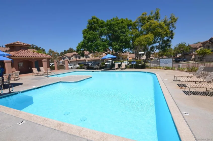 970 Somerset Court #Unit C photo 40