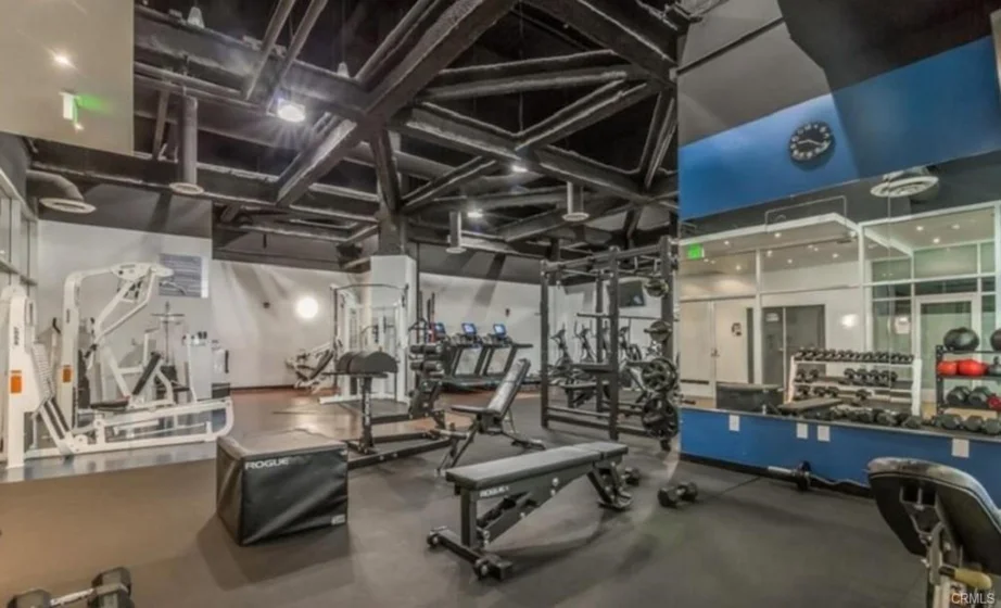 1100 Wilshire #2707 photo 12