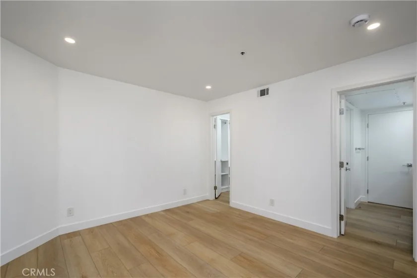 35 Linden photo 14