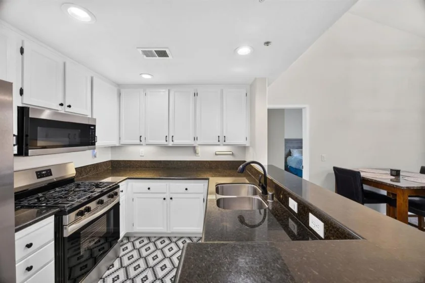 1885 Rennes Place #2232 photo 11