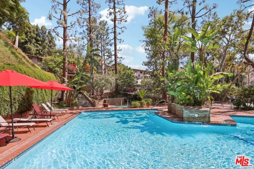 2700 Cahuenga Boulevard #E 4313 photo 36