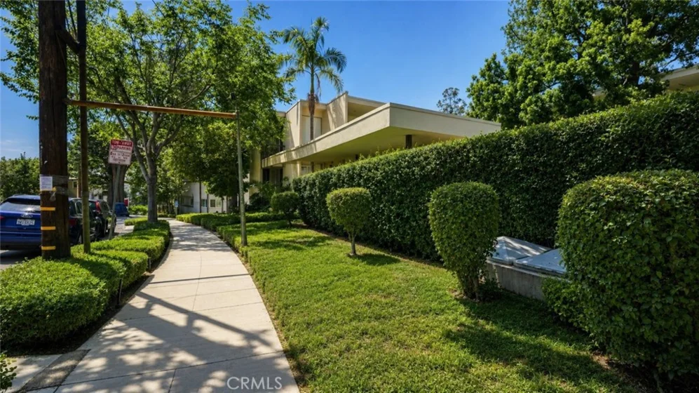 395 Cliff Drive #106 photo 46