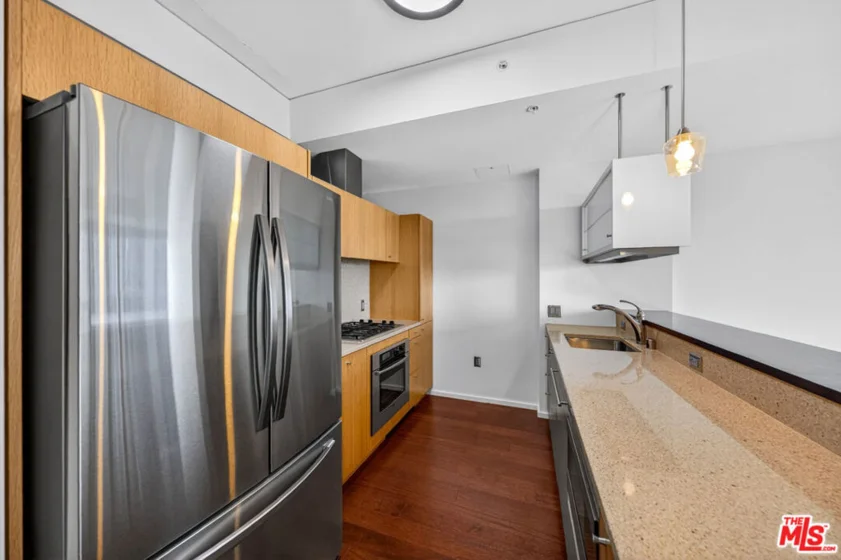 1155 S Grand Avenue #915 photo 32