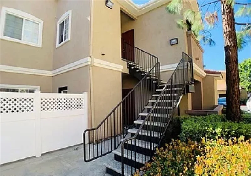 41410 Juniper Street #811 photo 1