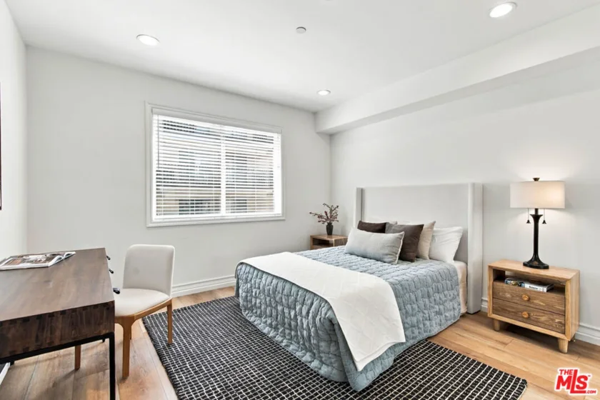 325 Arnaz Drive #301 photo 16