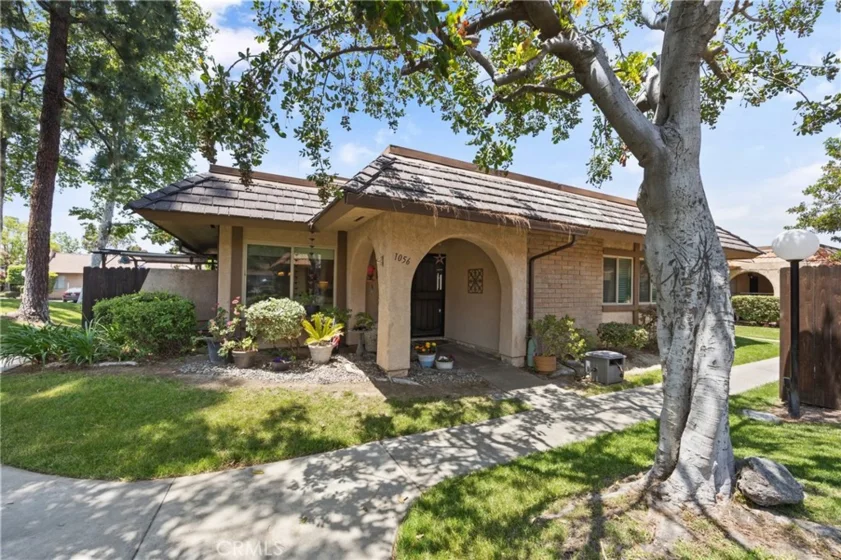 1056 Las Lomas Drive #A photo 1