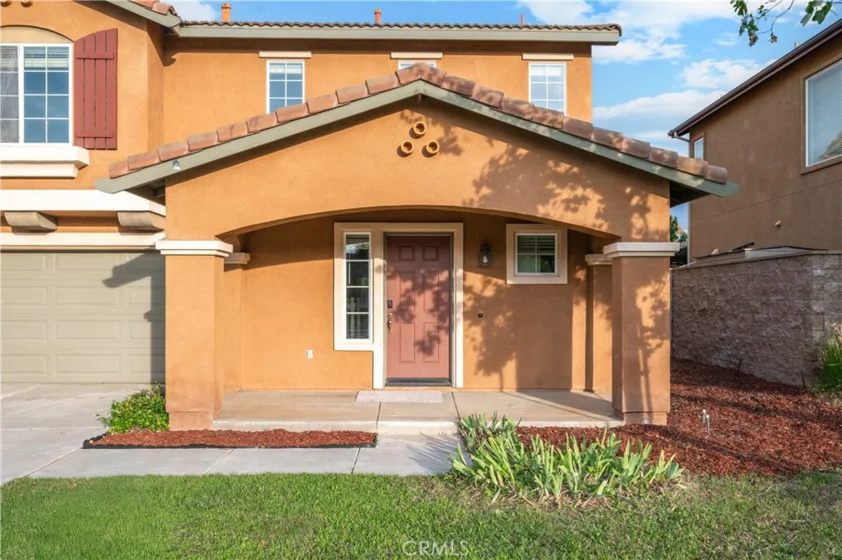 38354 Falcon Court photo 3