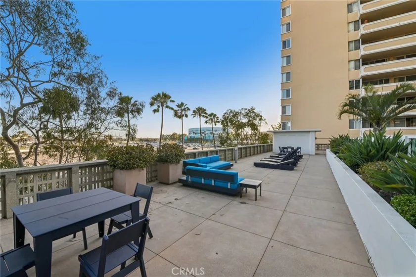 700 E Ocean Boulevard #2801 photo 34