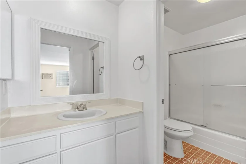 18530 Hatteras #226 photo 23