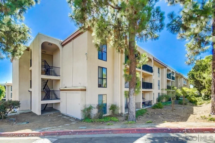 7838 Cowles Mountain Court #C32 photo 18