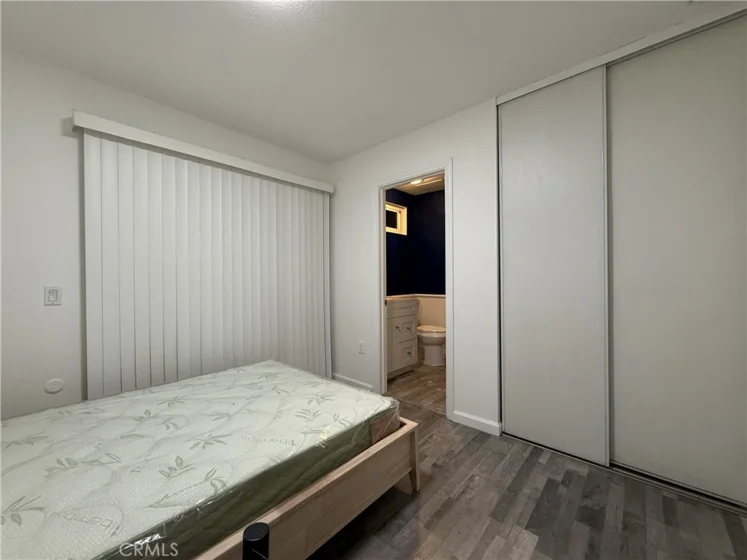 1463 Everton Place photo 16