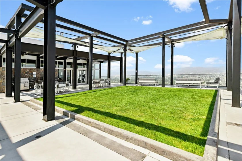3810 Wilshire Boulevard #1811 photo 19