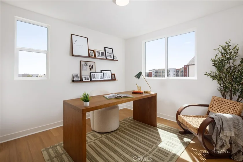 1691 Constellation Drive photo 2