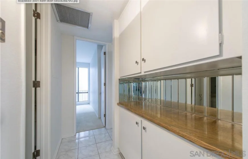 5340 Yarmouth Avenue #205 photo 15