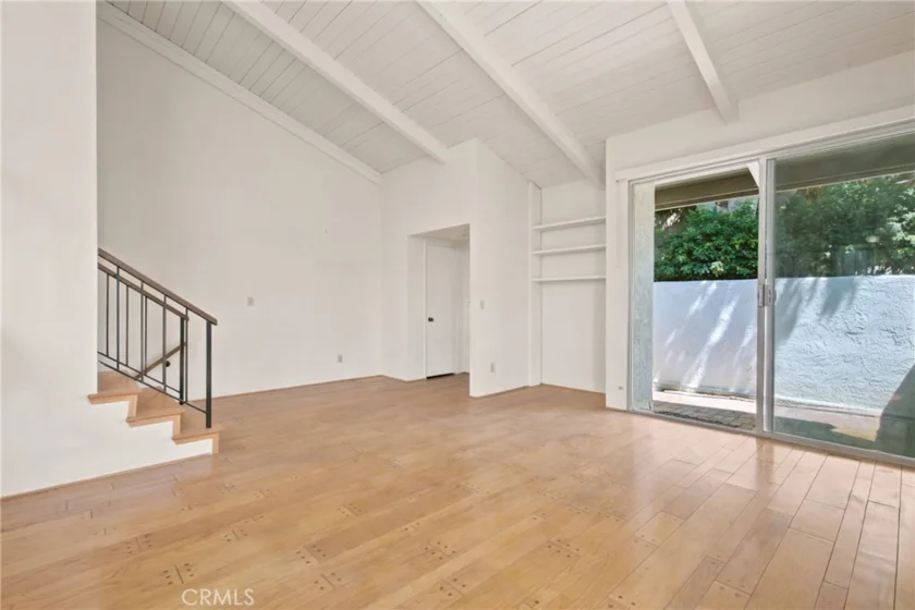 11786 Moorpark Street #F photo 23