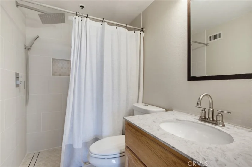 726 Elm Avenue #403 photo 20