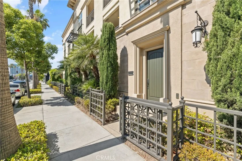 514 S Anaheim Boulevard #1 photo 1