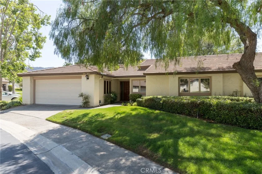 38235 Oaktree photo