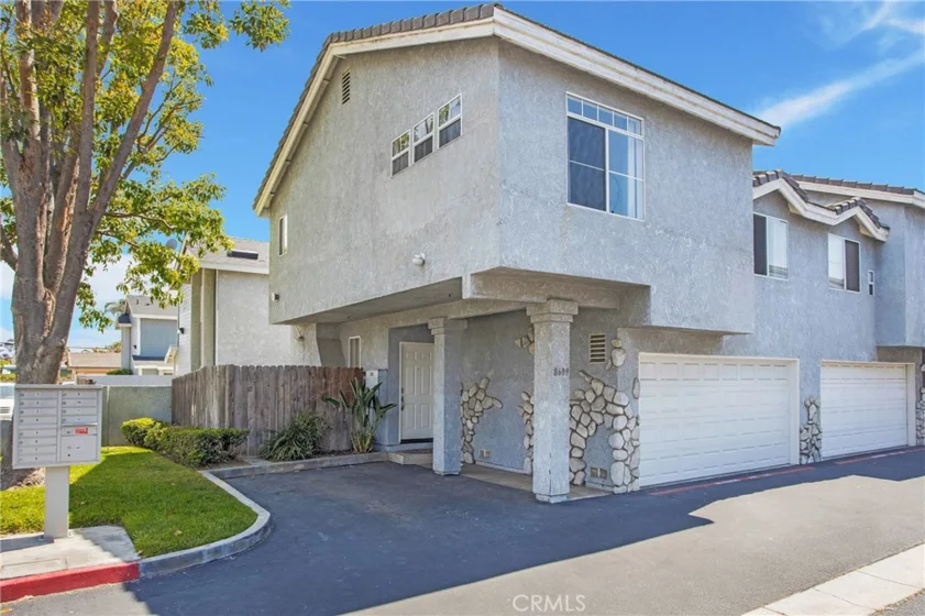 8689 Moody Street photo 1