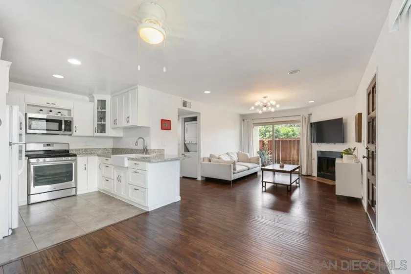 859 Tamayo Drive #1 photo 1