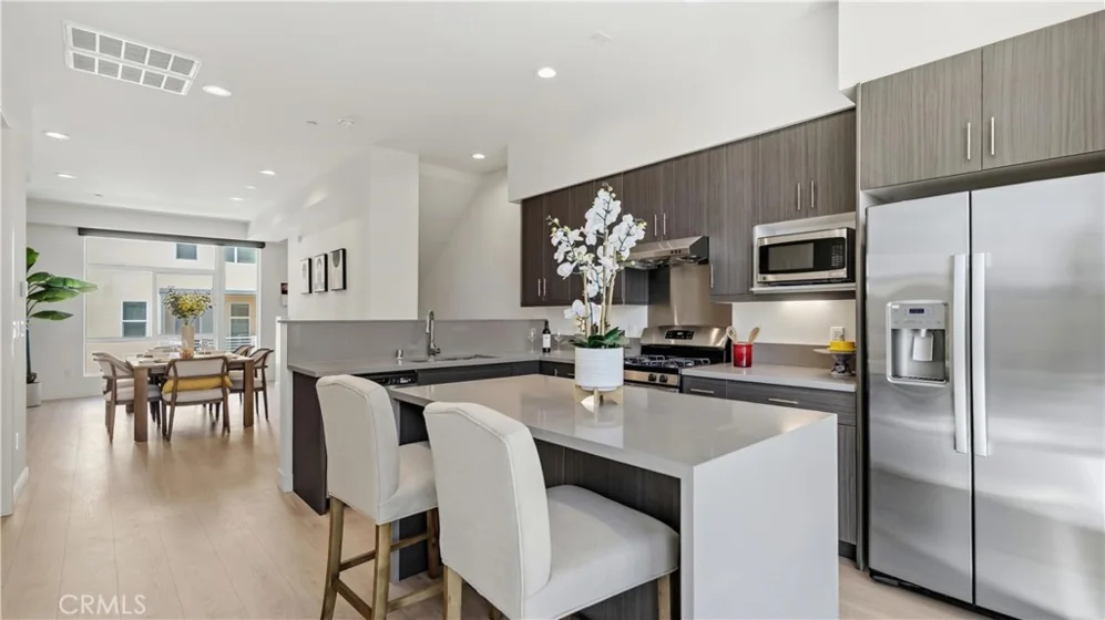 15 S Chapel Avenue #B photo 25
