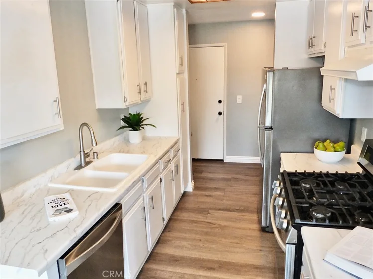 4591 Orange Avenue #306 photo 4