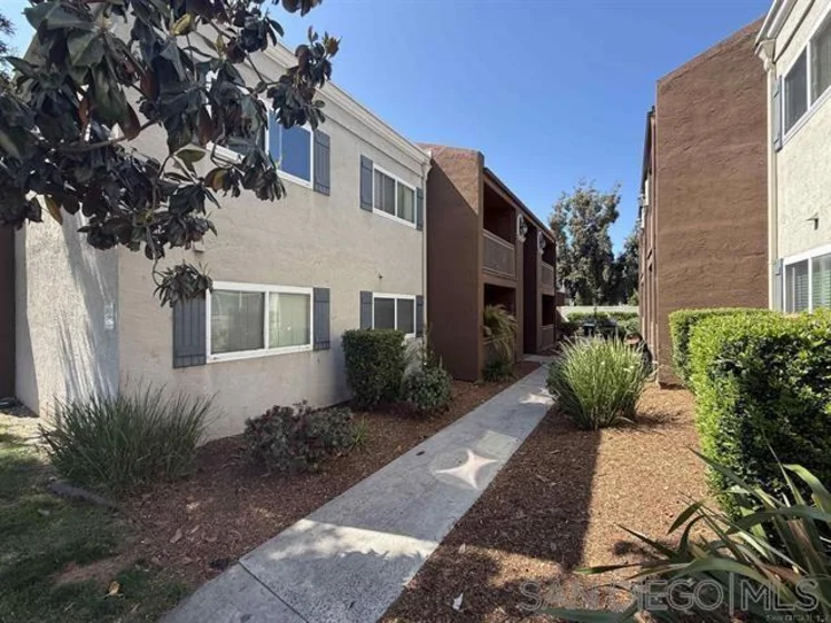 550 Graves Avenue #20 photo 12